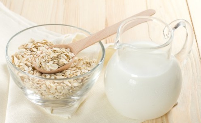 Oatmeal and Buttermilk Face Mask